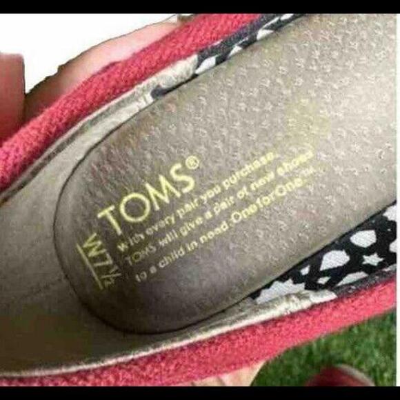 Toms Womens Wedges Size 7.5W Wide Red Classic Canvas Espadrille Slip On Peep Toe - Picture 3 of 10